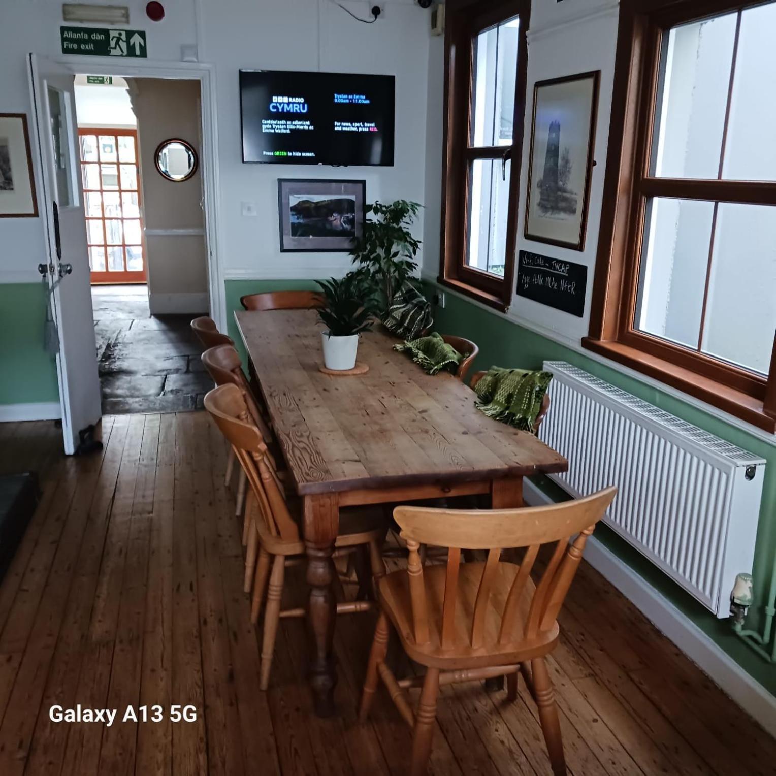 Mair'S Bridgend (Wales) Exterior foto