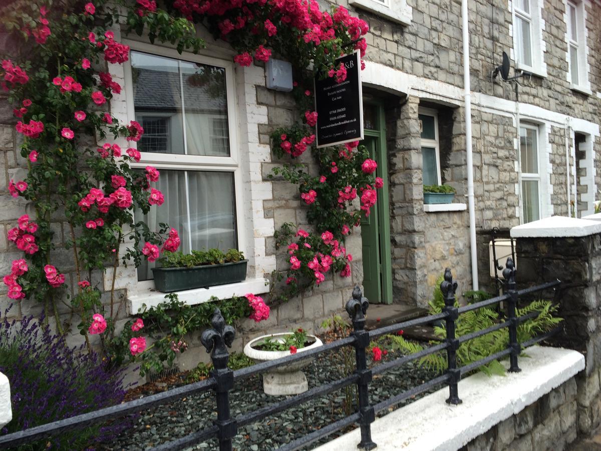 Mair'S Bridgend (Wales) Exterior foto